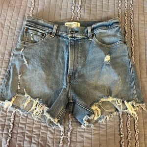 Abercrombie and Fitch 4inch Mom High Rise Shorts 6/28